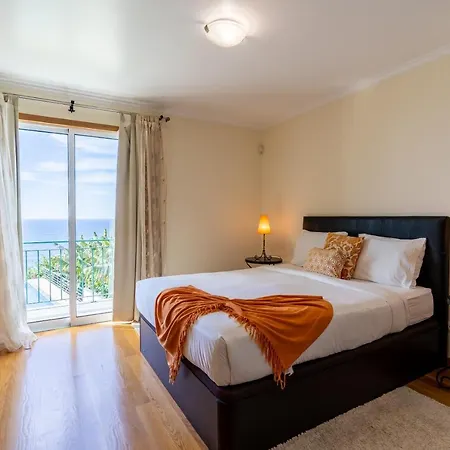 Infinite Ocean View 20m Above Ocean & * Arco da Calheta (Madeira)